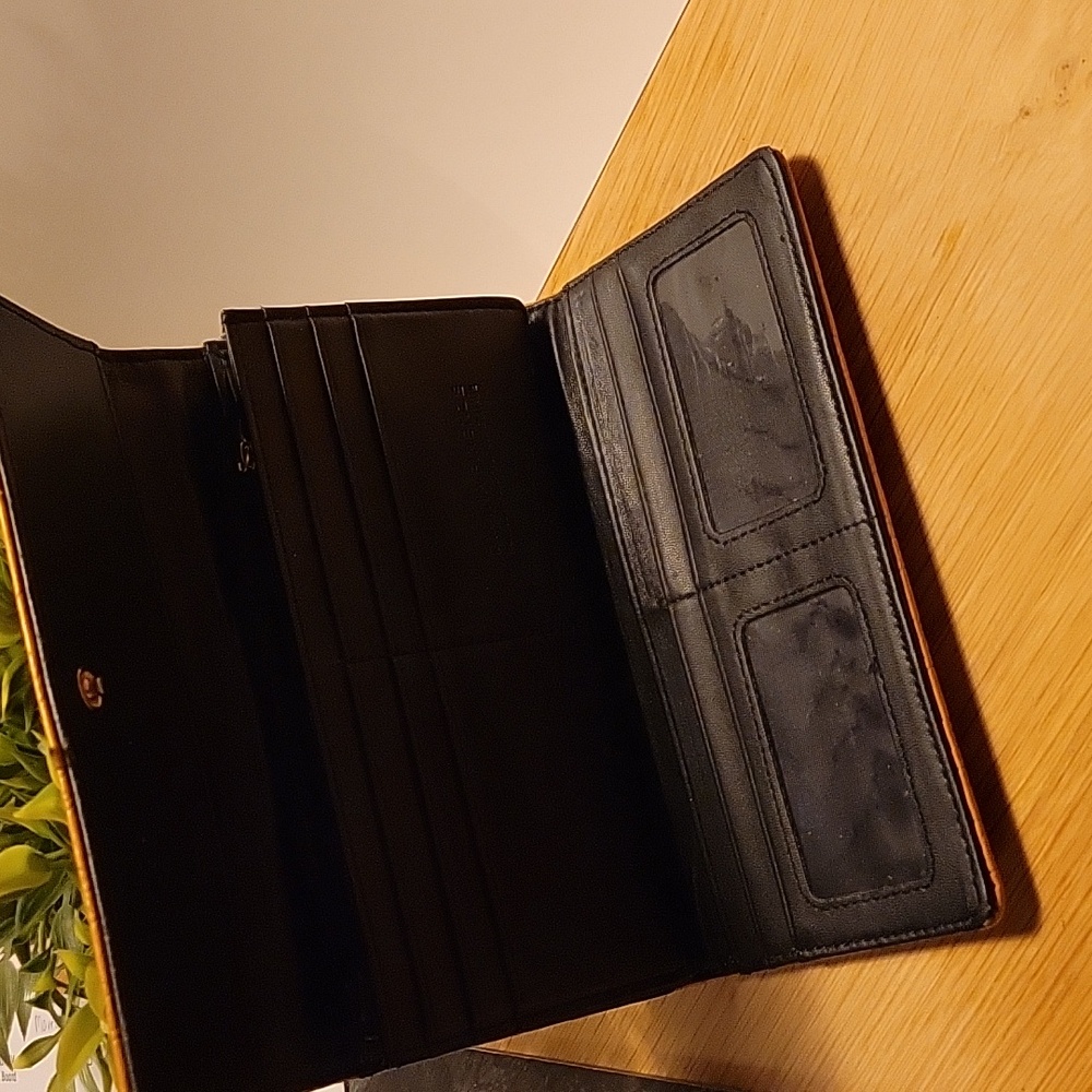 Divina Firenze Genuine Leather Made In Italy Monogram Wallet in Dark Mustard - Picture 4 of 9